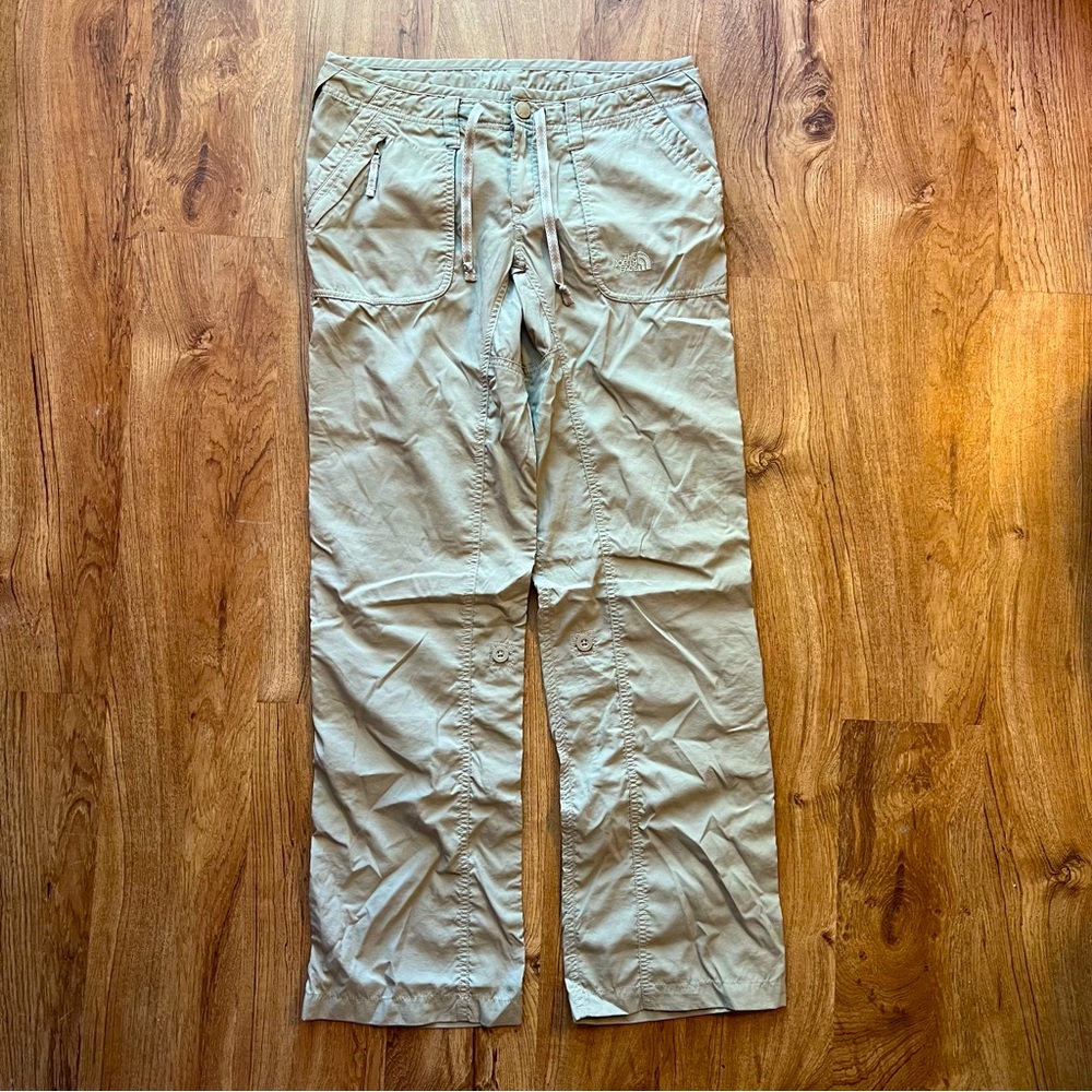 The North Face Lightweight Convertible Roll-Up Pants Size 6
